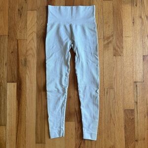SET Active Oatmeal Seamless Workout Gym Leggings size‎ XS